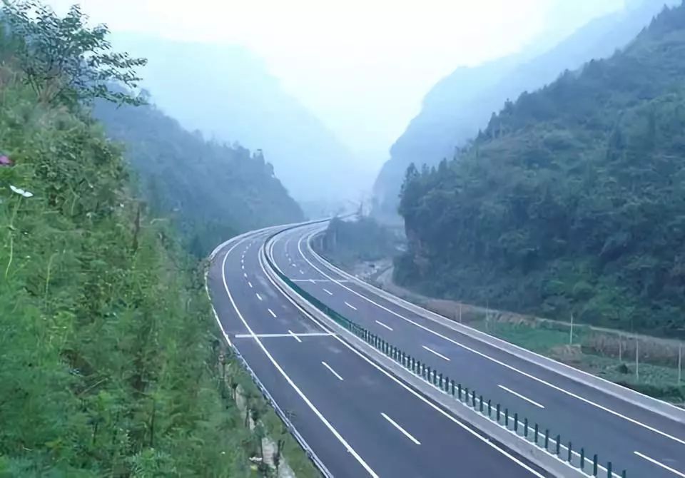 鎮(zhèn)康縣公路運(yùn)輸管理事業(yè)單位最新動(dòng)態(tài)報(bào)道
